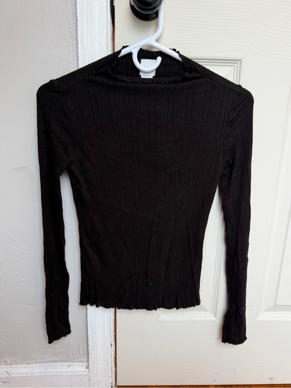 H&M Black Ribbed Long-Sleeve Tee